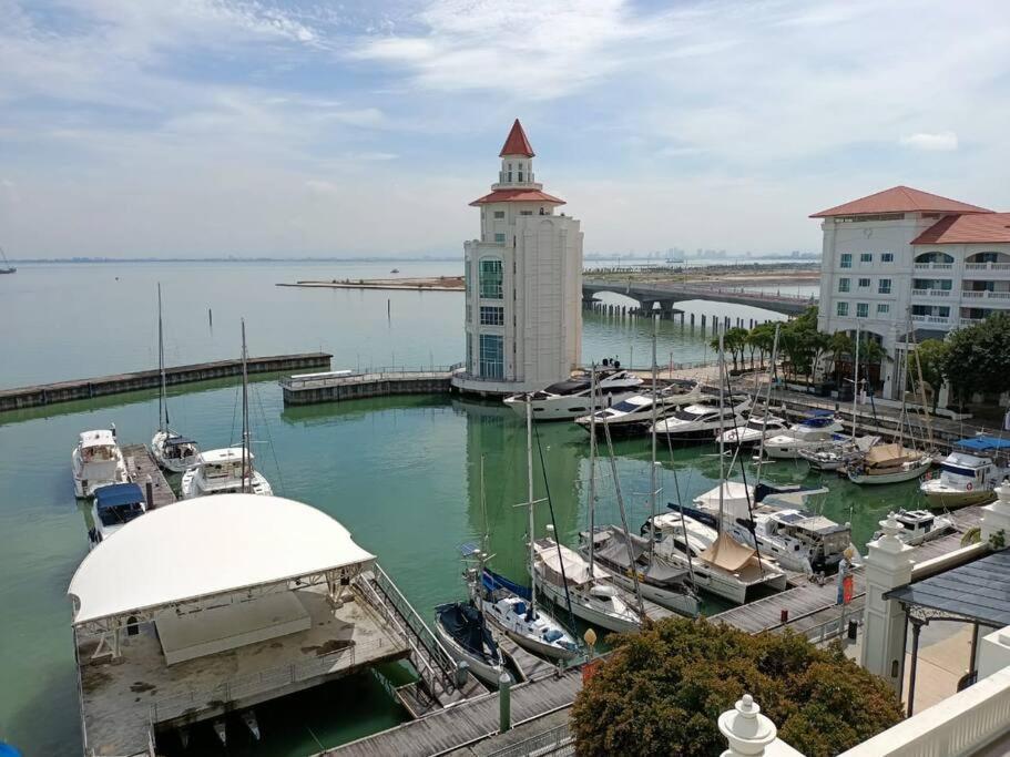 Perfect Marina Stay@ Strait Quay /W Big Balcony + Carpark Bagan Jermal 外观 照片